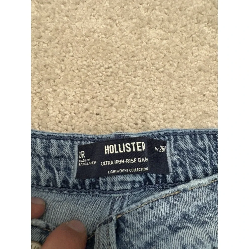 Women's Hollister Light Wash Ultra High Rise Baggy Jeans Blue Size 26R